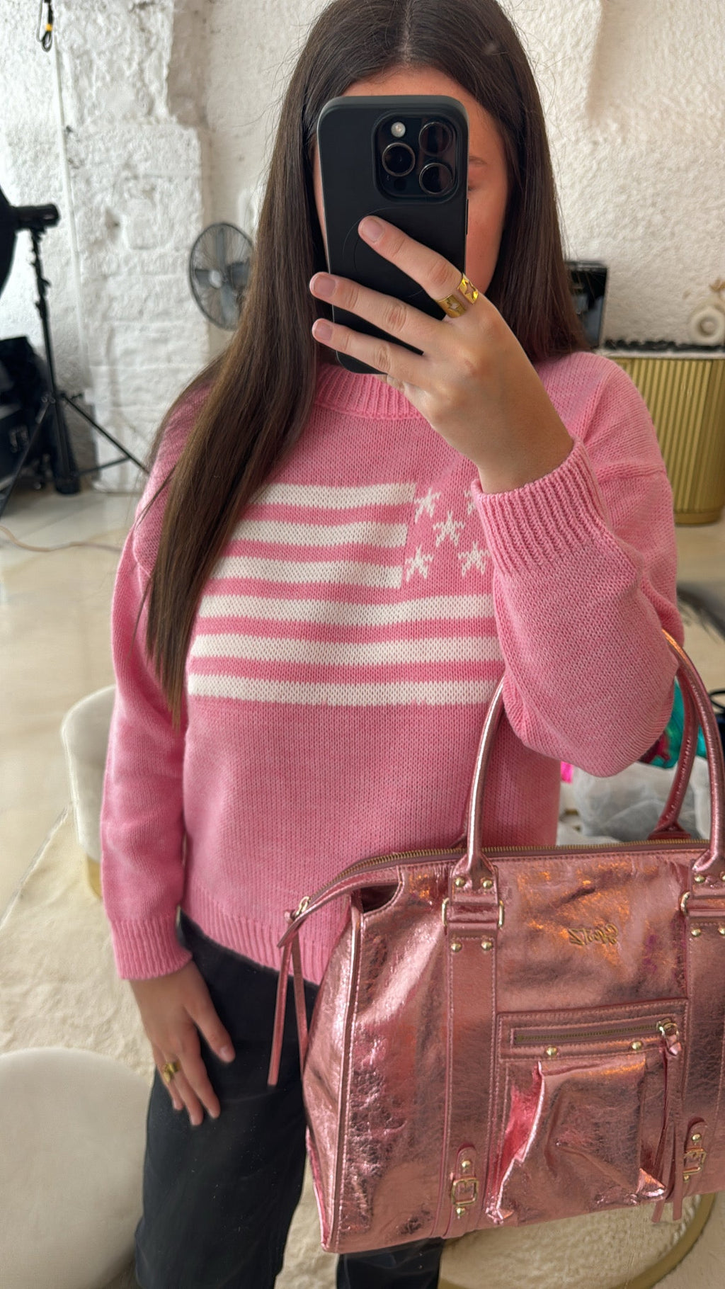 Pull USA rose