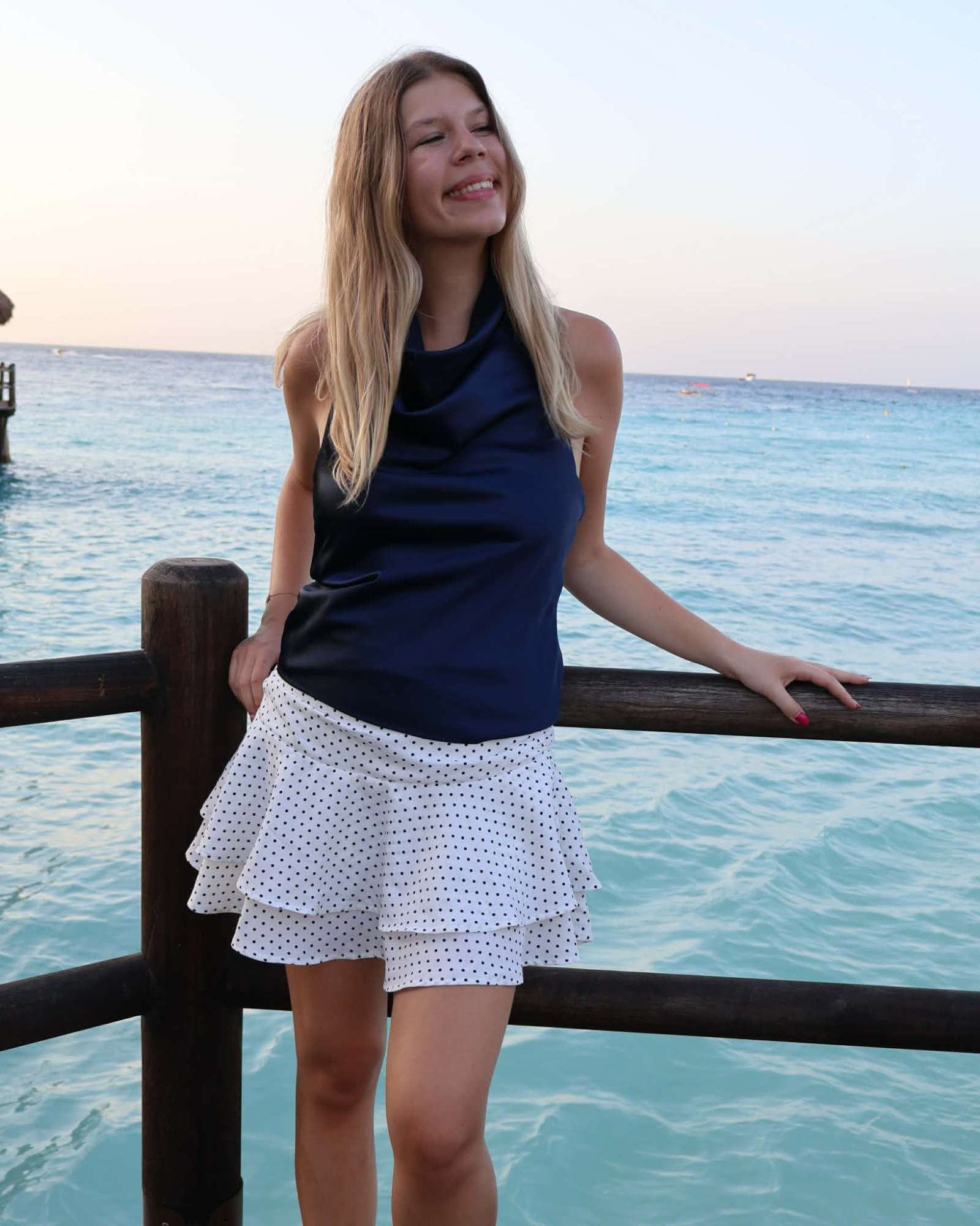 Top AURA navy